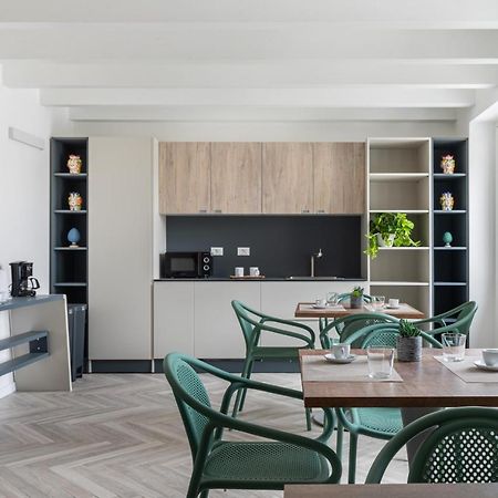 Zisa Rooms & Breakfast By Wonderful Italy ปาแลร์โม ภายนอก รูปภาพ